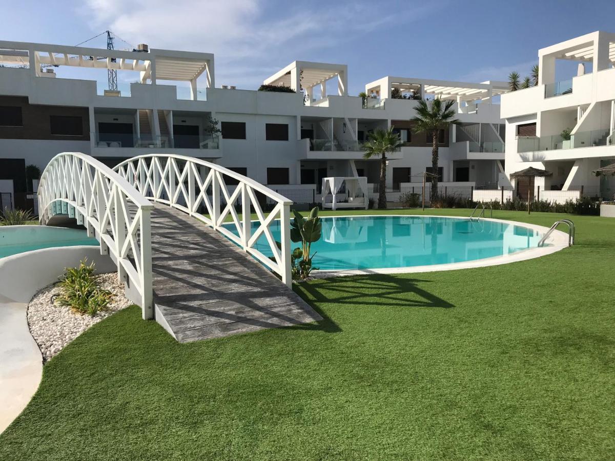 49 Laguna Beach Torrevieja Bagian luar foto